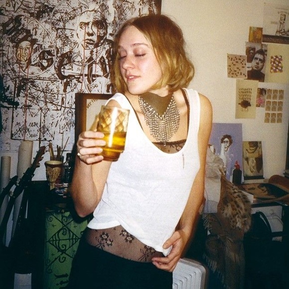 Meet your Posher, Catalina - Picture 1 of 7